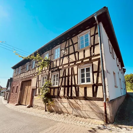 Auszeit - Historisches Ferienhaus In Der Suedpfalz Dierbach Esterno foto